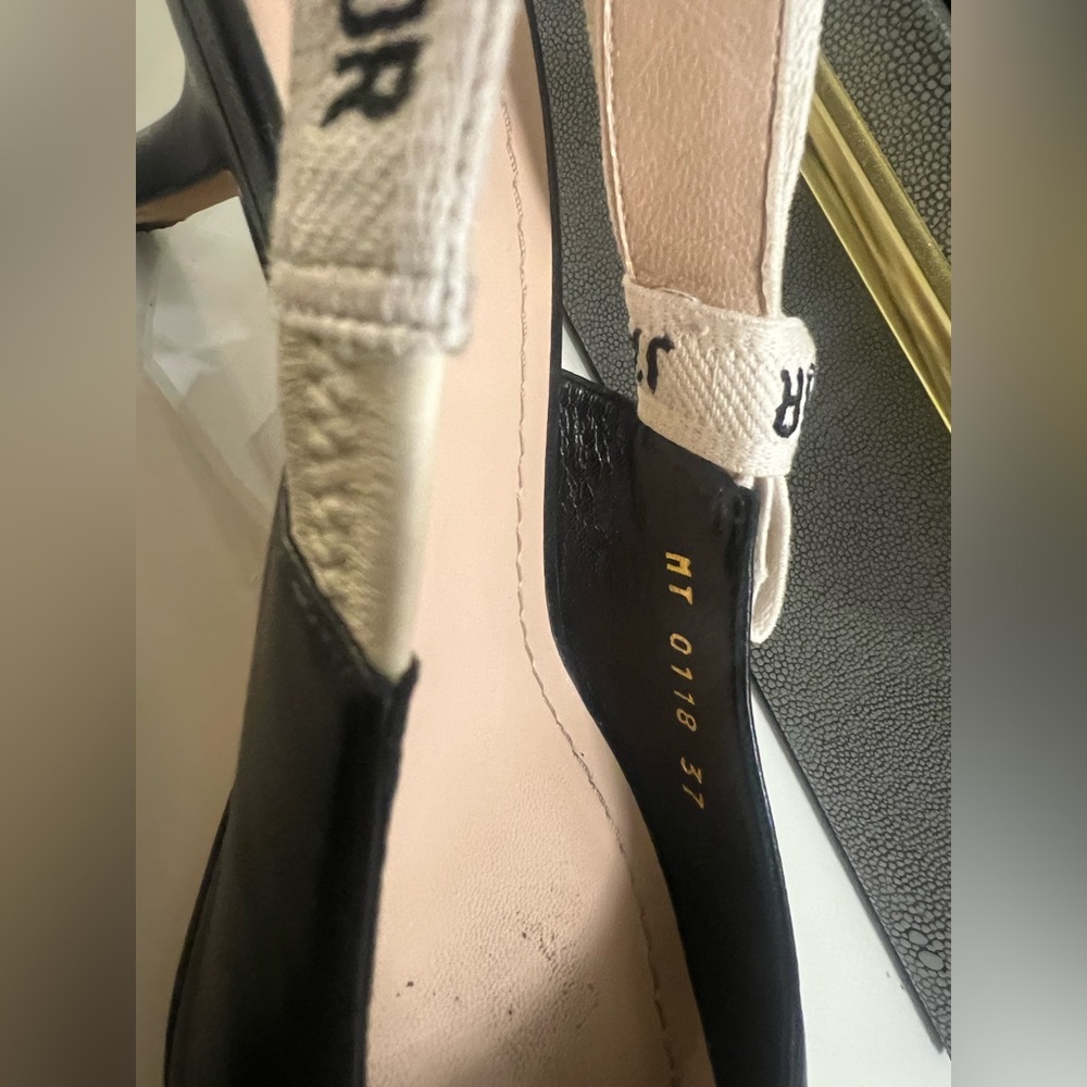 Authentic CHRISTIAN DIOR Lambskin Ribbon J'Adior
Slingback 65mm Pumps 37 - Picture 7 of 10